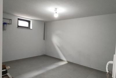 Casă cu 4 camere în Mogoșoaia
