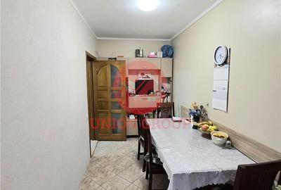 Apartament cu 4 camere, mobilat în Tomis I - 1