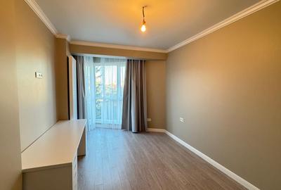 Apartament cu 3 camere semidecomandat, mobilat în Ultracentral