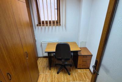 Spațiu comercial, de 50 mp, în Central