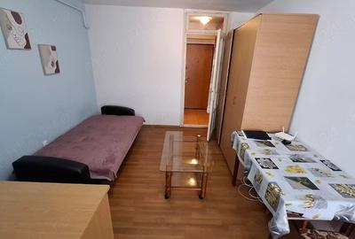 Garsonieră decomandată în Galata