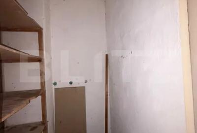 Apartament cu 3 camere semidecomandat în Dâmbu Pietros