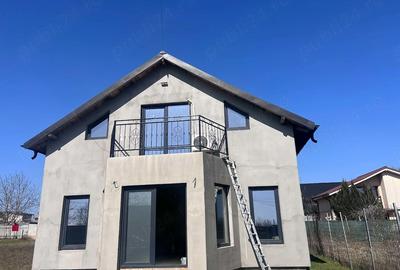 Casă cu Teren 540 Mp în Odaia Manolache - 4