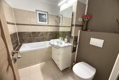 Apartament cu 3 camere decomandat, mobilat în Rovine - 9