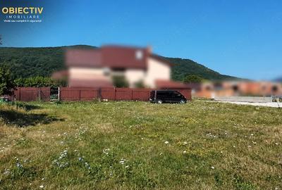 Teren de 1200 mp, în Nord