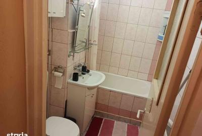 Apartament cu 2 camere semidecomandat în Mioriței