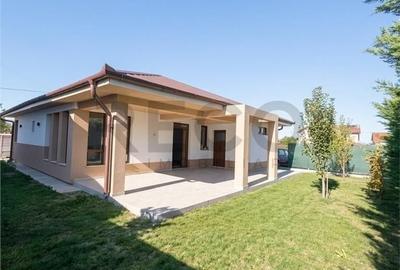 Casă cu 3 camere în Cihei