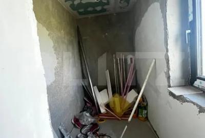 Casă cu 4 camere cu Teren 800 Mp în Central - 2