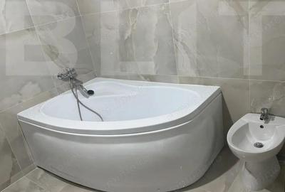 Casă cu Teren 250 Mp în Central - 2