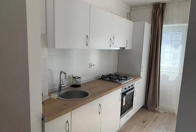 Apartament cu 2 camere decomandat în Aviației