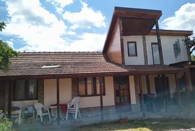 Casă cu 4 camere cu Teren 1289 Mp în Tărian - 4