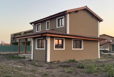 Casă individuală cu 4 camere cu Canalizare în Săcălaz - 10