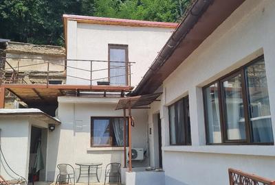 Casă cu Teren 350 Mp în Central