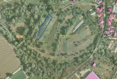 Teren Construcții intravilan de 1596 mp, în Crețești