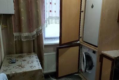 Garsonieră decomandată în Păcii