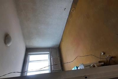 Apartament cu 3 camere decomandat în Titan - 2