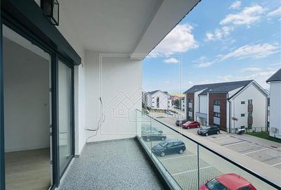 Apartament cu 2 camere decomandat în Exterior Vest