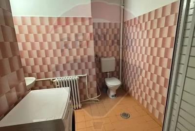 Apartament cu 2 camere decomandat în Central - 3
