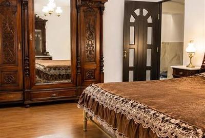 Apartament cu 3 camere decomandat, mobilat în Centrul Istoric