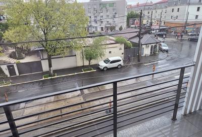Apartament cu 3 camere decomandat în Central - 4