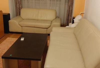Apartament cu 2 camere nedecomandat în Km 4 - 3