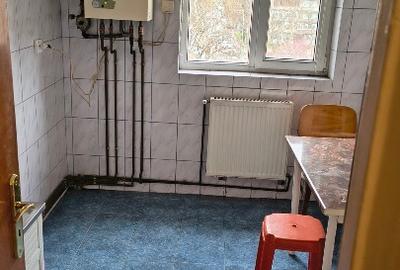 Apartament cu 2 camere semidecomandat în Craiovei - 4