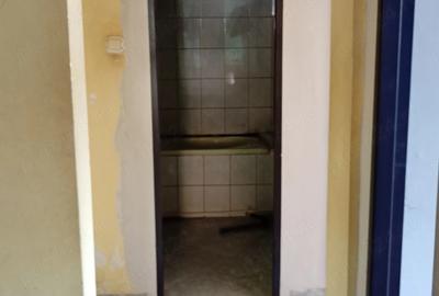 Apartament cu 3 camere decomandat în Exterior Vest - 1