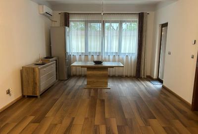 Casă cu 5 camere cu Teren 221 Mp în Obor - 1