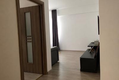 Apartament cu 3 camere decomandat, mobilat în Bucureștii Noi