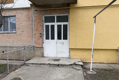 Apartament cu 3 camere decomandat în Central - 4