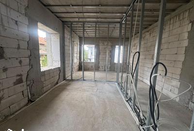 Casă cu 5 camere cu Canalizare în Dorobanți - 6