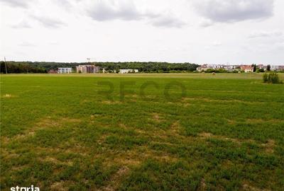 Teren de 4408 mp, în Sânmartin - 3