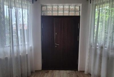 Casă individuală cu 5 camere cu Canalizare în Central - 5
