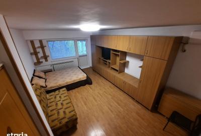 Garsonieră decomandată în Nerva Traian