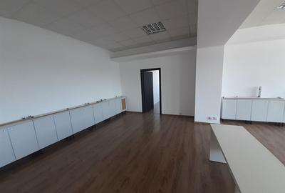 Birou, de 125 mp, în Obor