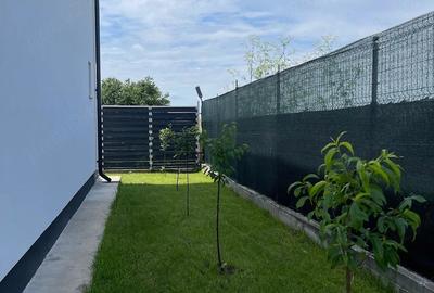 Casă cu 4 camere cu Teren 200 Mp în Vidra