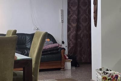Casă individuală cu 8 camere cu Canalizare în Ciolpani - 43
