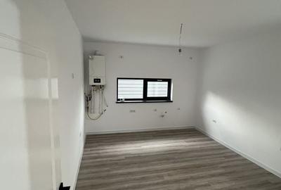 Casă cu 4 camere în Bradu - 12