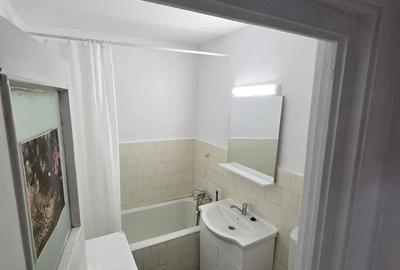 Apartament cu 2 camere semidecomandat în Titan
