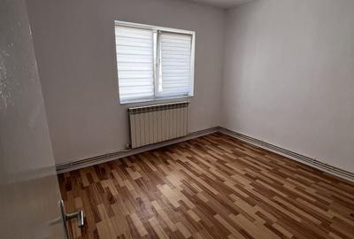 Apartament cu 2 camere semidecomandat în Fălticeni