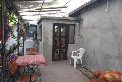 Casă cu 7 camere cu Teren 400 Mp în Chercea - 1