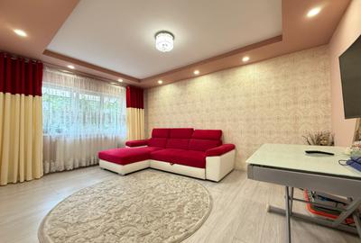 Apartament cu 4 camere decomandat în Nicolina