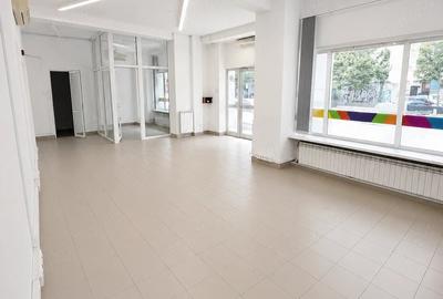 Spațiu comercial, de 99 mp, în Unirii - 1