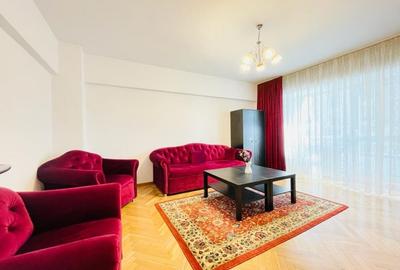 Apartament cu 3 camere decomandat, mobilat în P-ța Unirii