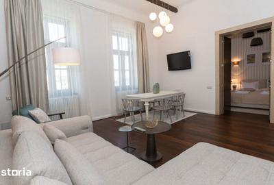 Apartament cu 3 camere, mobilat în Central