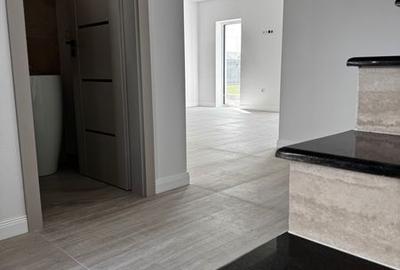 Casă cu 4 camere cu Teren 107 Mp în Central - 1