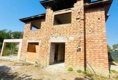 Casă în Ocoliș - 4