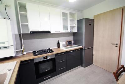 Apartament cu 2 camere decomandat, mobilat în Tractorul - 6