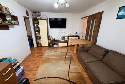 Apartament cu 3 camere semidecomandat în Alexandru cel Bun - 1