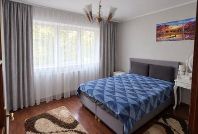 Apartament cu 3 camere decomandat în Nufărul